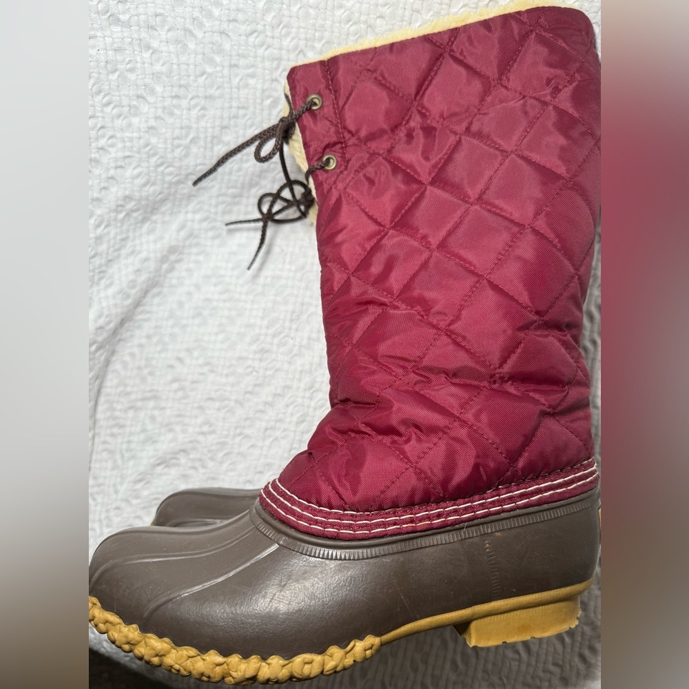 LL Bean Women's Tall Quilted Burgundy Shearling / Sherpa Lined Bean Boot SZ 8
